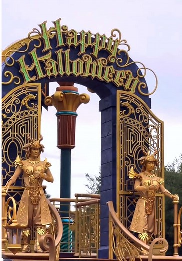 ザ・ヴィランズ・ハロウィーンパレード2024