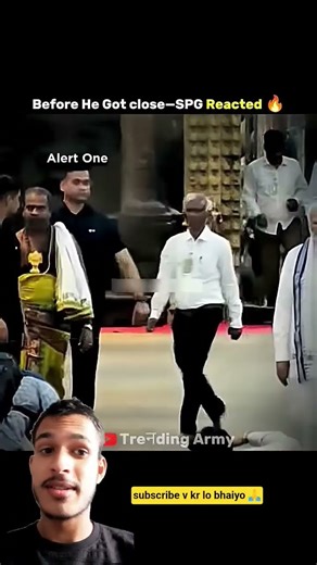 ek man pm modi ke behind chl rha tha tbhi spg commando ko khatara mahsus hua tb usko bola right aa 🔥