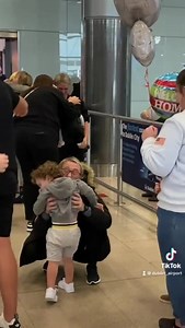 There were smiles galore in Terminal 2 at Dublin Airport this morning as the Barry family from Wicklow welcomed home their son/brother Vinny and his wife Rachel and their two kids Callum and Ollie from Sydney, Australia. This was Vinny and Rachel's first trip home in 5 years - and the first time the feet of Callum & Ollie had touched Irish soil! Rachel's father, Tony, had also driven all the way from Athlone to welcome his family home. Welcome home, guys, and enjoy your Christmas in Ireland! ✈️�