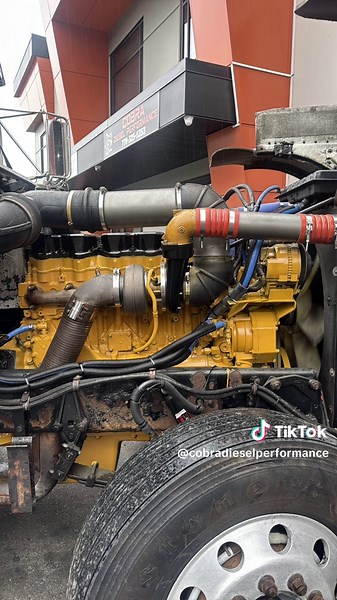 Cat C-15 overhaul just completed , converted this MBN to 6NZ , full inframe overhaul , new stage 2 cylinder head , stage 1 turbo , also resealed the flywheel housing , replaced the clutch with eaton easy pedal 2050 TQ and new input shaft , good for another million miles !! #caterpillar #3406e #c15 #6nzcat #counterbore #peterbilt379 #longhoodlife