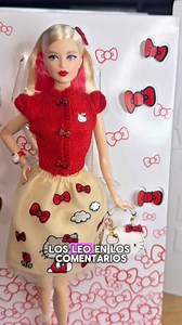 🎀✨ Barbie Hello Kitty 2017 – Gold Label ✨🎀 Una edición exclusiva de Mattel en colaboración con Sanrio.Con su vestido blanco, bolso y el clásico lazo rojo, Barbie refleja el estilo kawaii de Hello Kitty con un toque elegante. 🌸Edición Gold Label, limitada y muy codiciada por coleccionistas en todo el mundo. 💖#BarbieGoldLabel #HelloKitty #WorldOfDolls #barbiehellokitty #robertbest Mattel Mattel Creations | World of Dolls