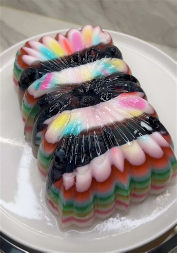 Make your cake more berry 🫐 #jellydessert #asmr #jelly #jellycake #satisfying