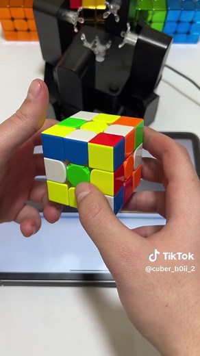 GAN Robot Cubing Challenge: Unique Speedcubing Experience