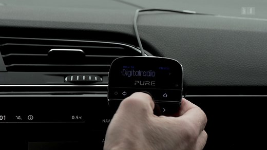 DAB+ Adapter im Test – Hörvergnügen im Auto und zu Hause - Kassensturz - Play SRF