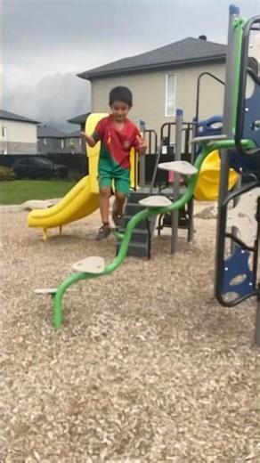 Cool Jump #jump #trending #trendingshorts #cool #viralvideo #viralshort #fun #outdoorfun #park #play