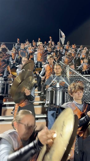 The infamous Beat Cafe. This simple cadence grew in popularity throughout the season. There were more and more heads moving each time. | Warsaw Community High School Bands