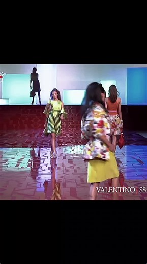 Mariacarla Boscono for Valentino Spring Summer 2005