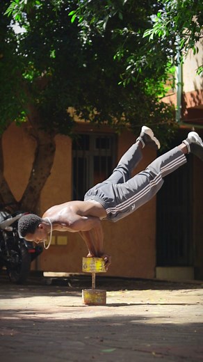 Extreme Bodybuilding Training by Danay Calisther and Abdo