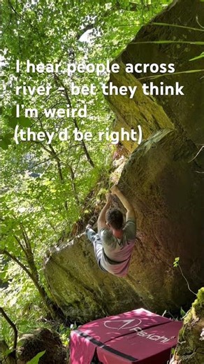 White Cart Roof, Glasgow. Bouldering La Traversée des Trous. #bouldering #glasgow #scotland #shorts