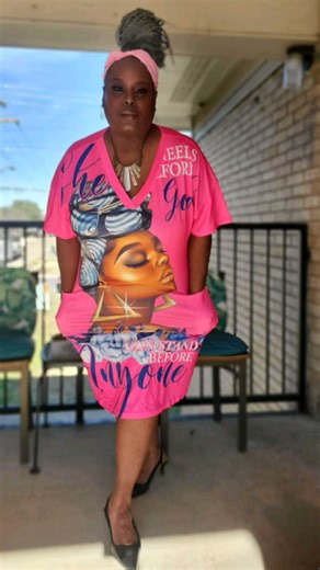 QueenB on Instagram: "Because a Queen Deserve To Wear Shein!😘 A Queen👑✨️ on a budget that that loves Shein Plus Fashion! Honey I felt good and both outfits! For the multicolored Maweii floral print casual dress, I added a bold necklace and a pair of earrings and a Pink head wrap and Black pointy kitten heels for a Sophisticated look. I got the dress on sale for $5.63 Size 20 (4XL) For the Rovax Plus size Color Block Numeric Print Dress size 20(4XL) Price $10.88. I added White framed shades, A