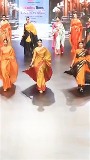 Professional model walk in Times fashion week as super model. ‪@YouTube‬ #fashion #india #shorts.