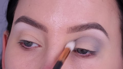 Navy & Glitter Smokey Eyes: A Step-by-Step Tutorial