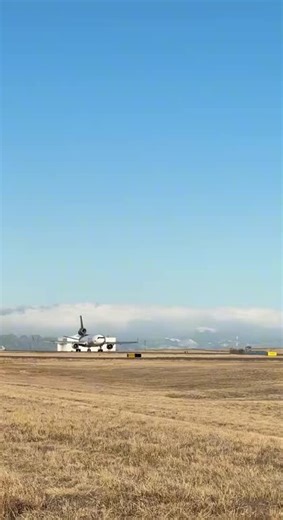 Me waiting for my package like it’s a long-distance relationship 💔📦