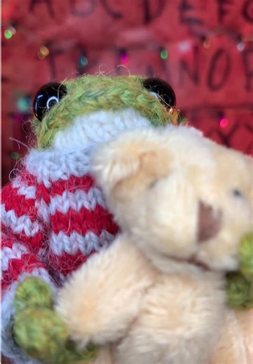 o happy day #frog #froggy #frogtok #adventurefrog #frogs