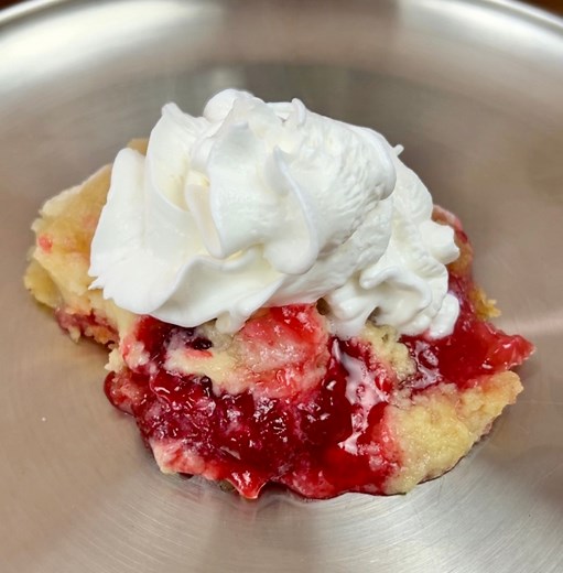 Easy 4-ingredient dump cake Paul makes a simple and sweet crockpot dessert featuring layers of strawberry pie filling, no-bake cheesecake, and banana cake mix. Perfect for a quick and satisfying treat that’s topped off with butter and whipped cream! | Paul S Show