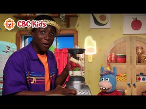 Making a Smoothie and Dancing Like Our Food! 🍌🍓 | CBC Kids