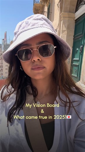 Coastal Habitat | Dried flowers | Home Decor on Instagram: "2025 felt like an absolute whirlwind, kicking off on a high note with my dream Coldplay concert. It’s easy to feel like the year just flew by, leaving you wondering what you actually accomplished. However, taking a moment to look back at old pictures and videos is a powerful reminder of the milestones you’ve crossed and the personal growth you’ve achieved. Every year and every experience contributes to your evolution, both professionall