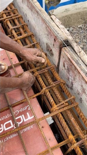 Civil Engineering Power 🔥 | ऐसे होती है Beam की मज़बूत Binding! 🏗️ #shorts #construction