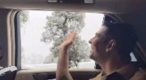 458K views · 10K reactions | What else is being in love?! We call Uttarakhand Devbhoomi for a reason. Have shot in the most exotic locations in the world but Mussoorie - लाखों मिले, कोई भी ना तुम सा मिला ♥️ | Akshay Kumar | Facebook