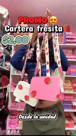 MMStore on Instagram: "Cartera Fresita 🍓 ✨ Promo Miércoles 11 ✨ Desde la unidad solo $2,00 💖 Tierna, coqueta y full tendencia ⏰ Compra antes que se agoten 📦 Stock limitado Disponible en MMSTORE Corre que vuelan 🍓🔥"