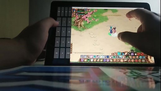 平板触屏玩游戏，Tablet Pro