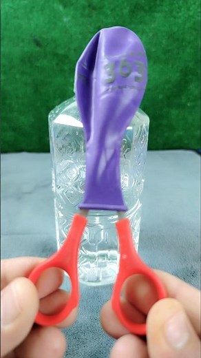 The 5-Second DIY Bottle Stopper! ⚡ #experiment