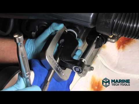 Disassemble SeaStar Marine Steering System - Frozen Support Bracket 2/3