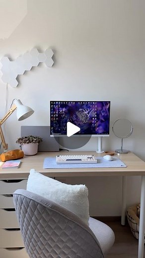 Boris on Instagram: "I want to build setups all day every day爛⁣ ⁣ ⁣ ⁣ ⁣ ⁣ #workspace #homeoffice #battlestation #pcsetup #deskgoals #workstation"