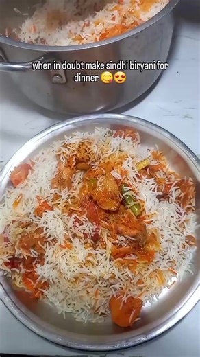 Guess who's eating biryani for iftar 😋 Restaurant style sindhi biryani complete recipe Follow me for more easy and delicious recipes #sindhibiryani #sindhibiryanirecipe #homemade #resturantstyle #afiaskitchen