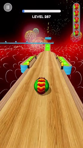 Colorful Ball Gameplay on Vibrant Wooden Track