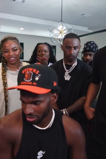 2.9K views · 892 reactions | Shedeur Sanders. Week 12. Las Vegas. Perfect timing. His moment finally arrives.  #ShedeurSanders #nfl | Andre Shannon | Facebook