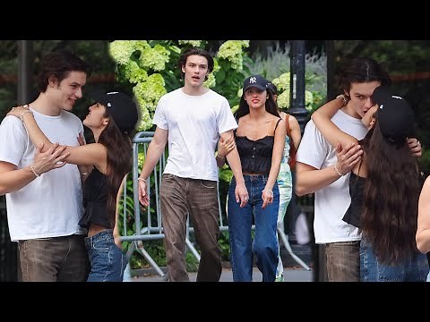 Olivia Rodrigo and boyfriend Louis Partridge pack on the PDA in New York City