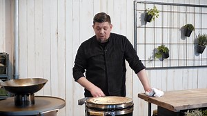 20K views · 506 reactions | Zusammen mit MONOLITH Grill habe ich da mal was vorbereitet.  Ab morgen gibt es jeden Sonntag ein Rezept zum Grillen und alles rund um den ICON. Damit geht es heute schon mal los. | Tim Mälzer | Facebook