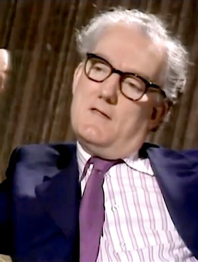 41K views · 570 reactions | The Central Problem in Philosophy of Mathematics – Hilary Putnam & Bryan Magee (1977) | 푶풑풆풏푴풂풕풉푪풊풓풄풍풆 | Facebook