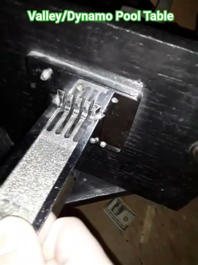 Pool Table unlocked w/o key(Permission Given) #lockpicking #locksport #valley #pooltable #billiards