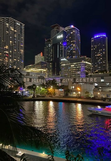 Exploring Miami's Vibrant Nightlife