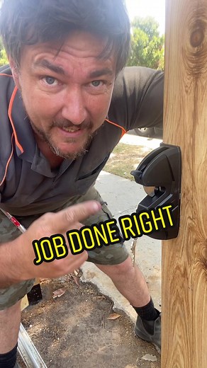 Loklatch Deluxe installed right 👍 @ddtechnologies #lokklatchdeluxe #ddtechnologies #gatelatch #gate #fence #tradie #winning #jobdoneright