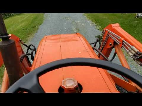 I bought a Kubota B6200 Tractor!