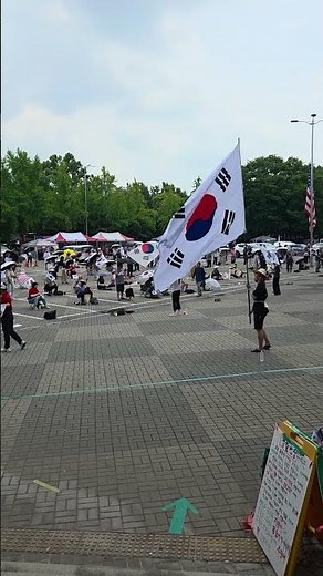 금요일 점심시간, 올림픽공원 핸드볼경기장 모습입니다....