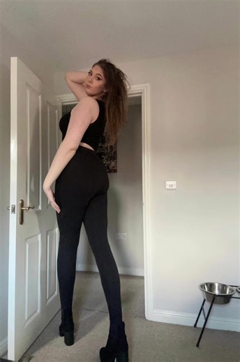Life as a 6ft7 Woman 😳 @tallgirlkatiee #tallgirl #tallgirls #tallwomen #tall #tallwoman #tallgirlproblems #longlegs #tallgirlsrock #tallfashion #tallstyle #tallmodel #tallandproud #sabrinacarpenter #tallgirlsclub #model #tallgirlstyle #tallwomensclothing #teamtall #girlmeetsworld #tallisbeautiful #fashion #tallgirlsunite #girl #mayahart #evolution #singularact #netflix #teamtallgirls #tallgirlsolutions #tallpeople