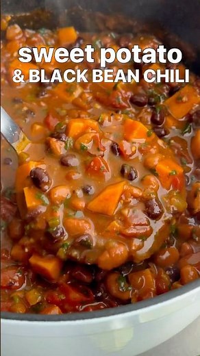 Sweet Potato and Black Bean Chili