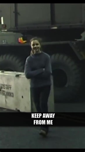 28 Days Later: Classic Zombie Movie Clip