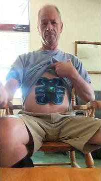 Skeptischer Kunde liebt seinen Tactical-X Abs Stimulator