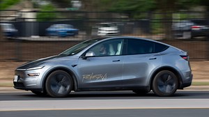 Tesla's Robotaxis keep screwing up. There's now a list of incidents.