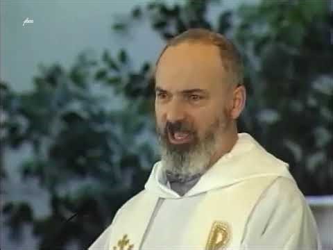 DON’T BE ASHAMED TO BE SEEN PRAYING BY ANYONE - IT MIGHT BE THE BEST SERMON THEY WILL EVER HEAR !