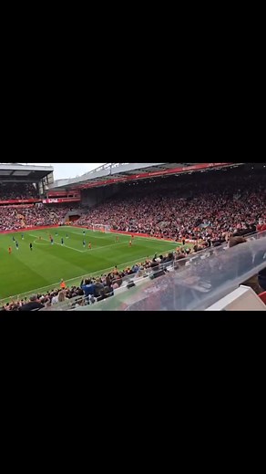 Peter Crouch doing his famous robot celebration after scoring for Liverpool legends this weekend 🤖 🕺 #petercrouch #crouchie #liverpool #liverpoolfc | The World Of Football