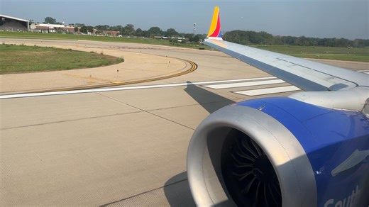 Southwest 737 MAX departing MSP 🚀 The MAX series features advanced winglets & quieter LEAP-1B engines. Do you prefer to fly a 737 MAX or A320neo? MSP ✈ MCO Boeing 737 MAX 8 #N8737L 6 Years Old #orlandojets #fblifestyle #takeoff #boeing737max #max #southwest #engines #airplane | OrlandoJets