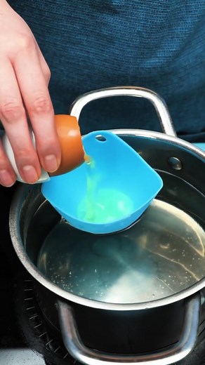 #stayhomestaystrong with egg recipes for the future #🍳 #eastereggs #fastrecipe #easyrecipe #kitchengadget