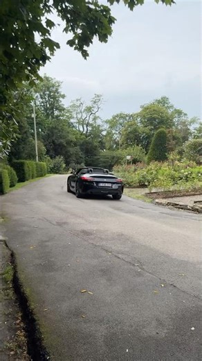 BMW Z4 sDrive20i – A Refined Roadster for the Stylish Soul #bmw