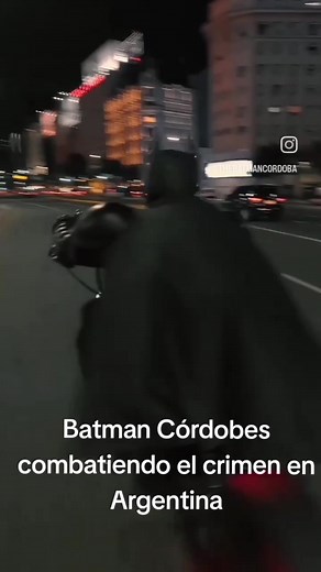 Batman Córdobes: Combatiendo el Crimen en Argentina